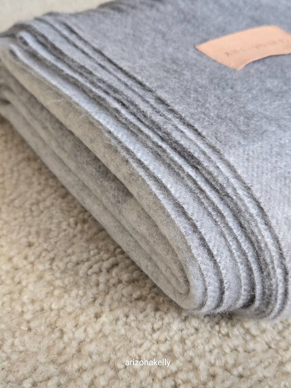NWOT Cashmere Throw Serena & Lily - Picture 15 of 16